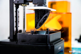 光固化3D打印机如何工作？