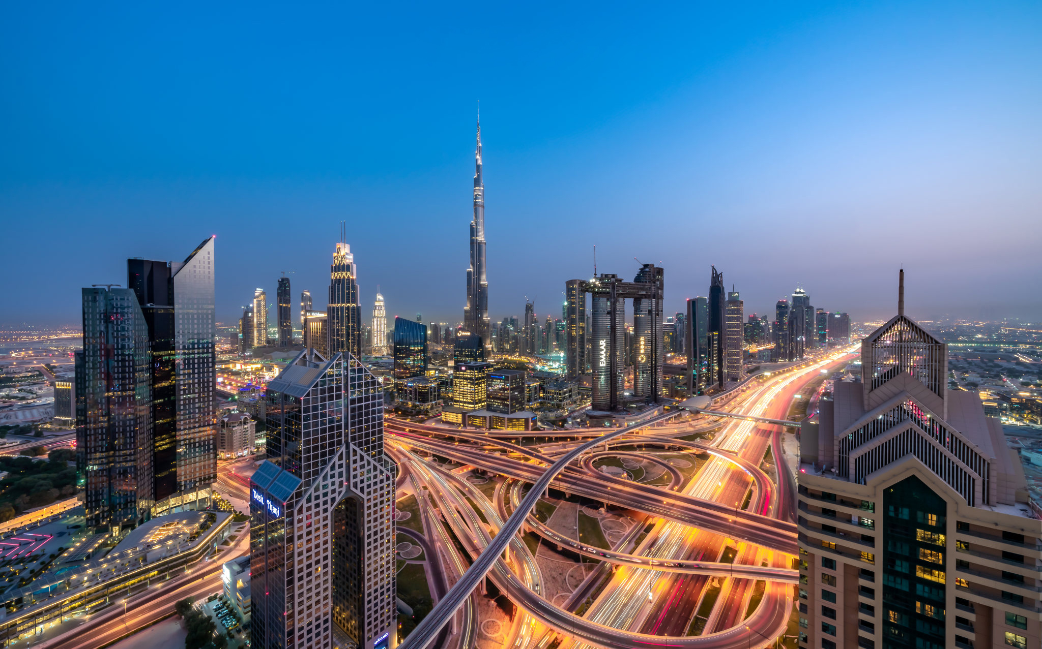 迪拜经济局的“消费者保护服务”扩展至自由区